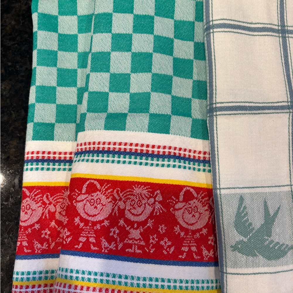 Set 5 Tea Towels !!! GREAT Price!